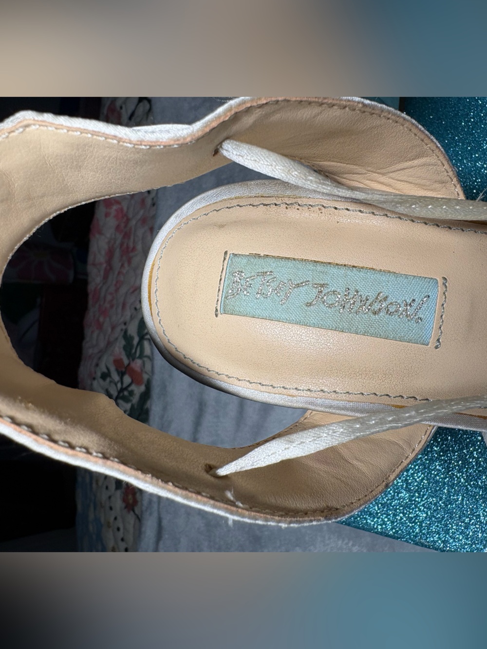 RARE 🤍🩵 Betsey Johnson Lace-Up White/IVORY Embroidered Block Heel-sz 10 - Picture 3 of 8